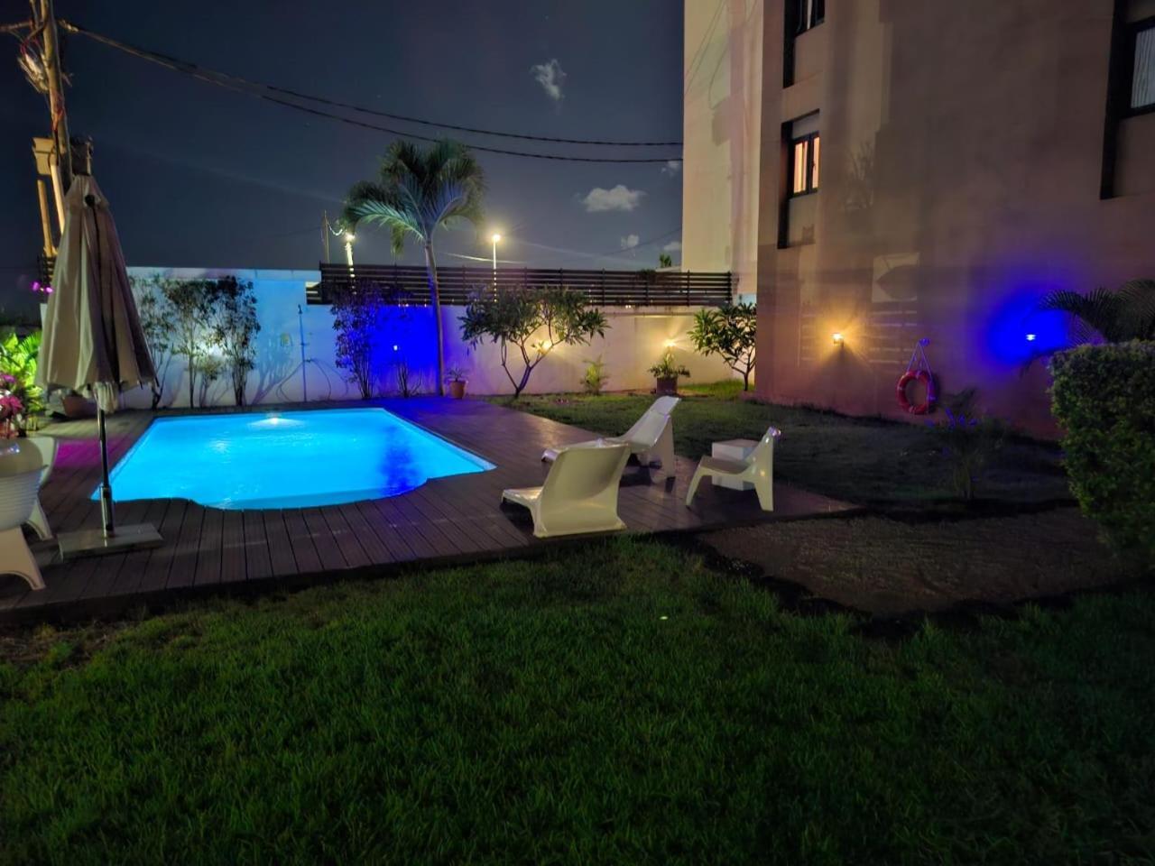 Mahina Sunset Heights Apartment Flic en Flac Exterior photo