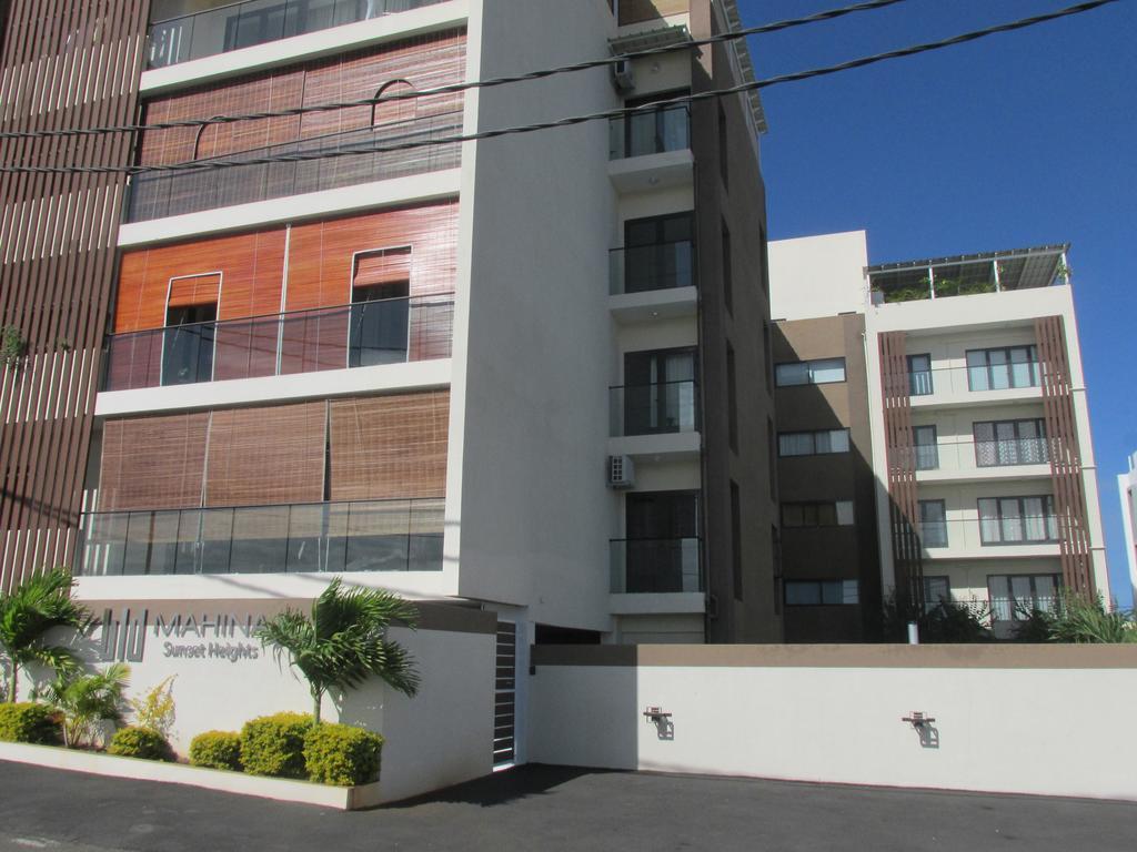 Mahina Sunset Heights Apartment Flic en Flac Exterior photo
