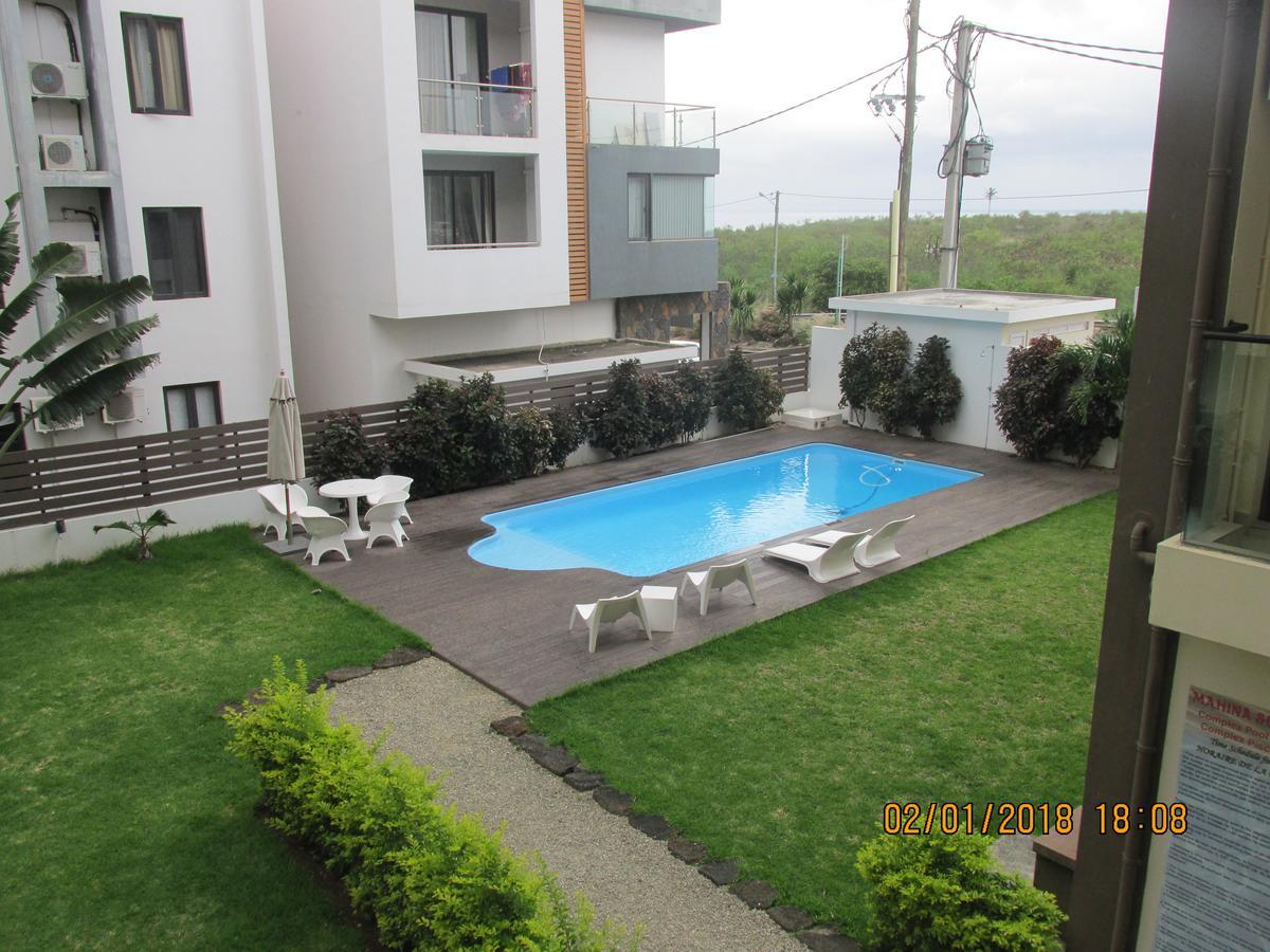 Mahina Sunset Heights Apartment Flic en Flac Exterior photo